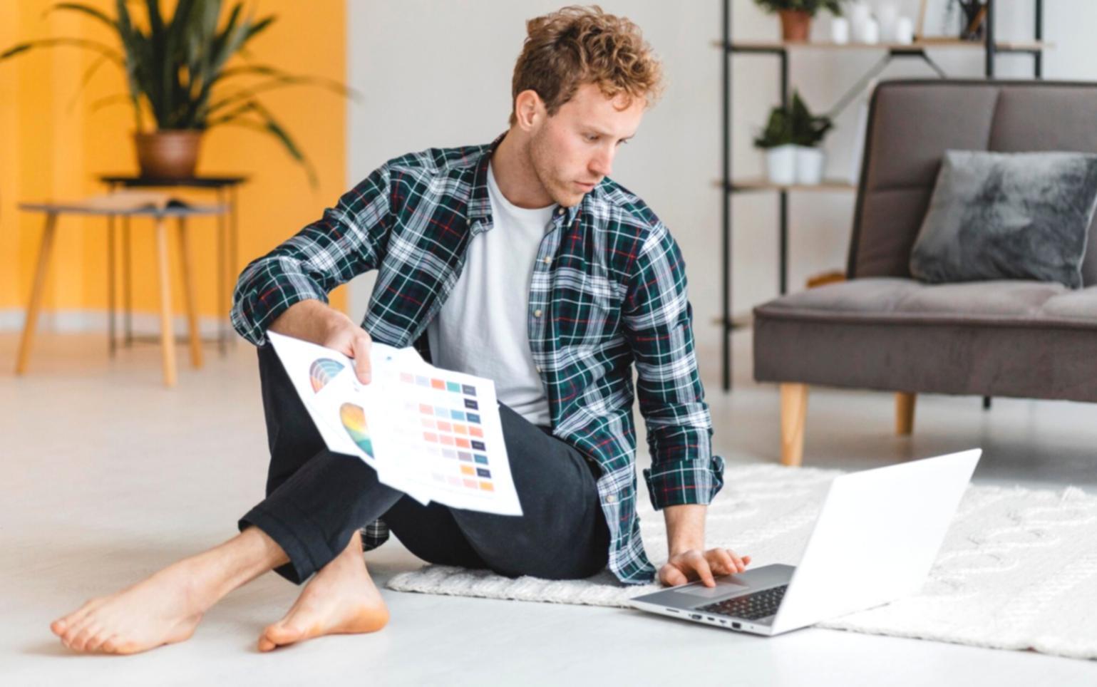 Formateur expliquant les stratégies financières